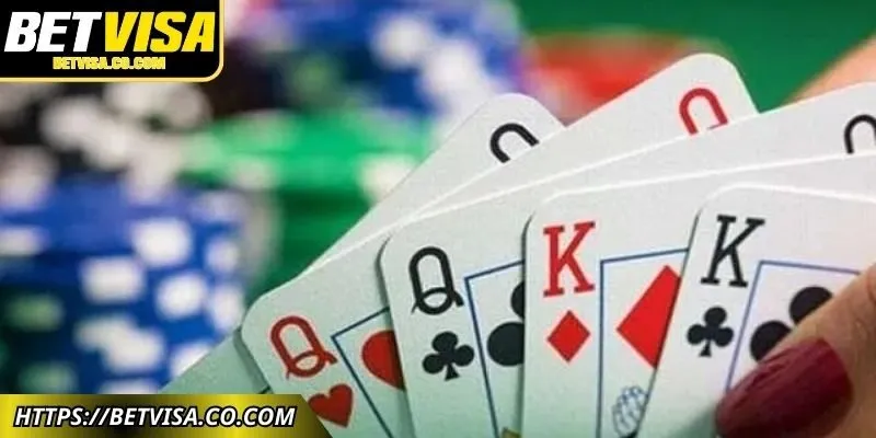 Lựa chọn ăn và bỏ nhưng không để lộ hướng đi